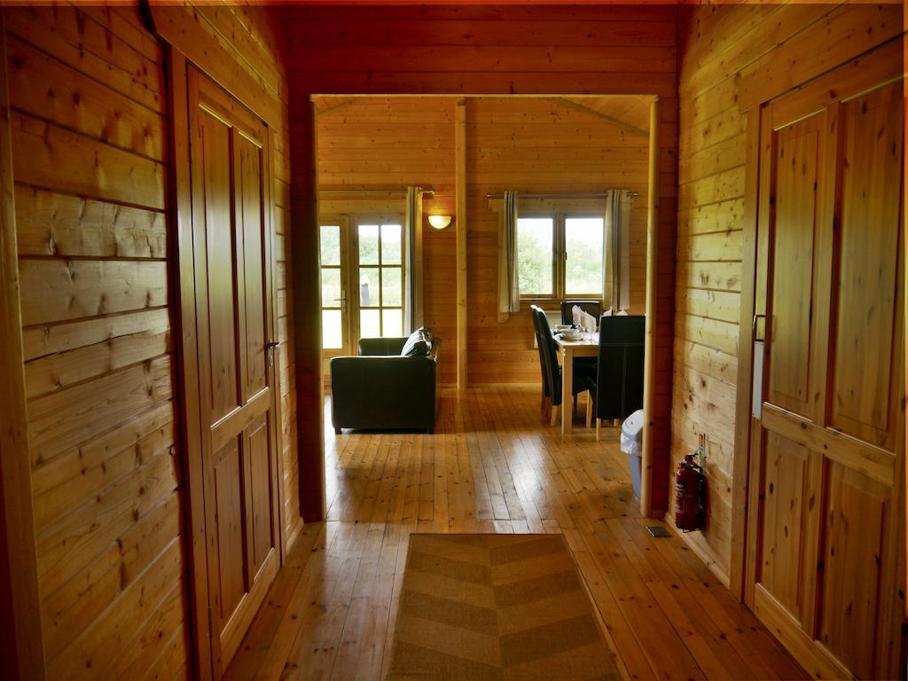سيرني الجنوبية Lake Pochard Holiday Lodges الغرفة الصورة